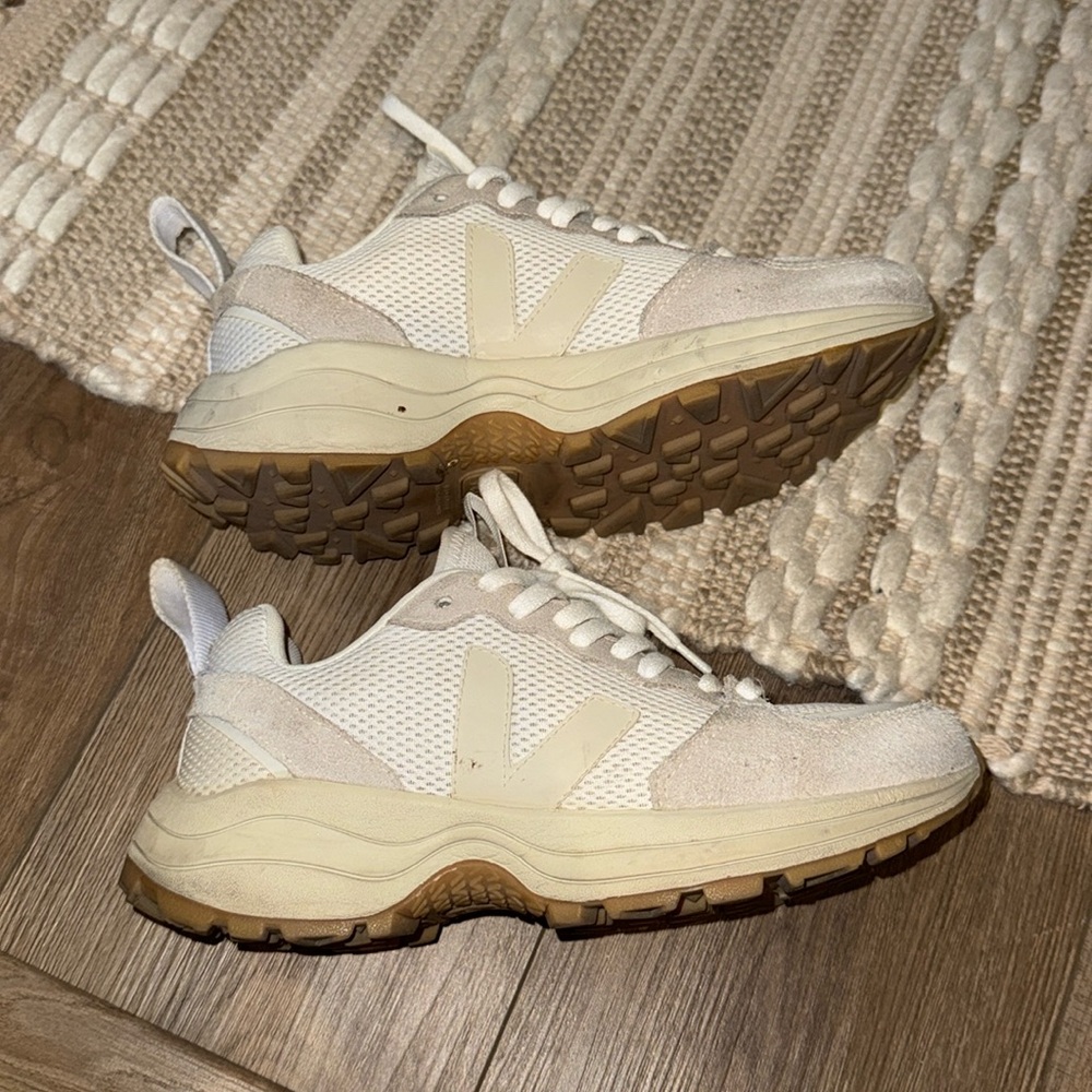 Veja Sneakers